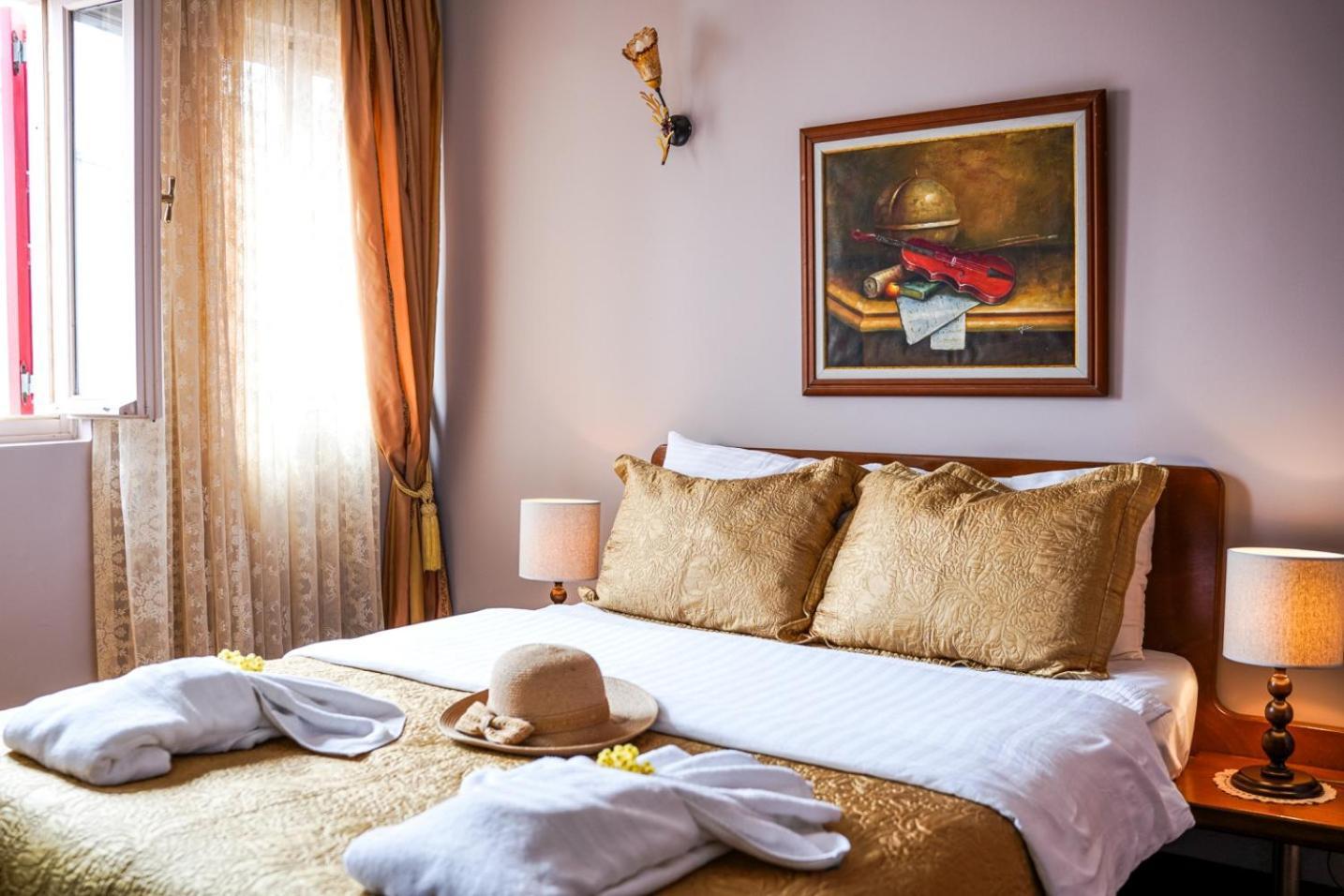 Bozcaada Biz Otel Bagian luar foto